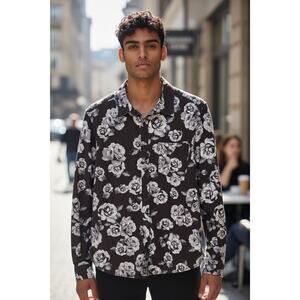 Forever 21 Men’s Button Up Shirt Black White Floral Roses Print Cotton MED